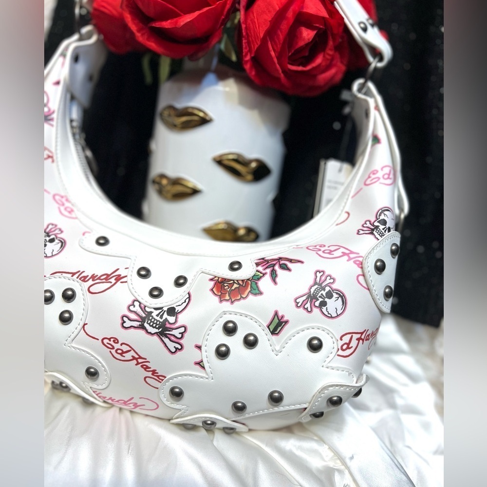 ☠️❤️ ED HARDY WHITE SHOULDER HOBO
BAG-NWT☠️❤️ - Picture 7 of 12